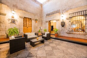 Los Tambos - Colonial