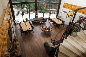 Savsat Kosk Otel