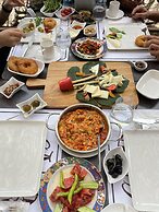 Cati Hotel Boutique Plus