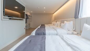 SeoMyeon Denvasta Central Hotel