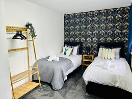 Lady Wilson Apartment
