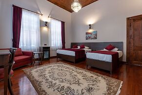 Giges King Hotel