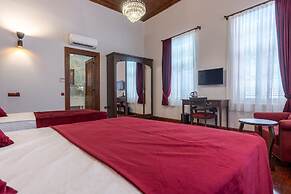 Giges King Hotel