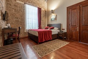 Giges King Hotel