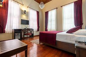 Giges King Hotel