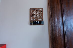 Giges King Hotel