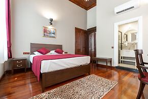 Giges King Hotel