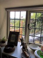 Impeccable 3-bed 17th Century Luxury Cottage