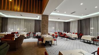 Deluxe Park Qusar Resort & Spa Hotel
