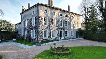LOGIS HOTEL DU PARC