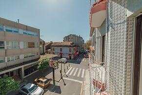 Downtown Design With Balcony by Vacationy