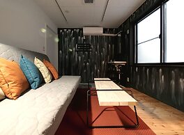 BENCH - Hostel