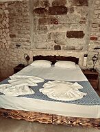 Aysultan Stone House