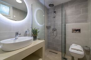 Suncourt Lux Rooms