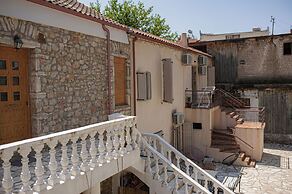Militiko Residence