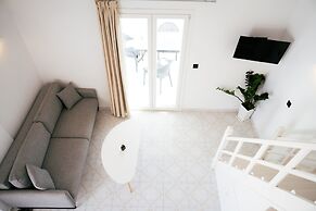 Centrio Fira Suites