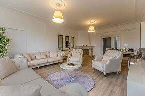 Melissa's Suites
