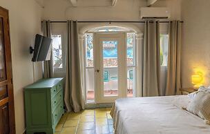 Sayulita Central Hotel