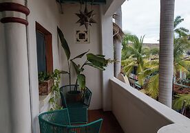 Sayulita Central Hotel