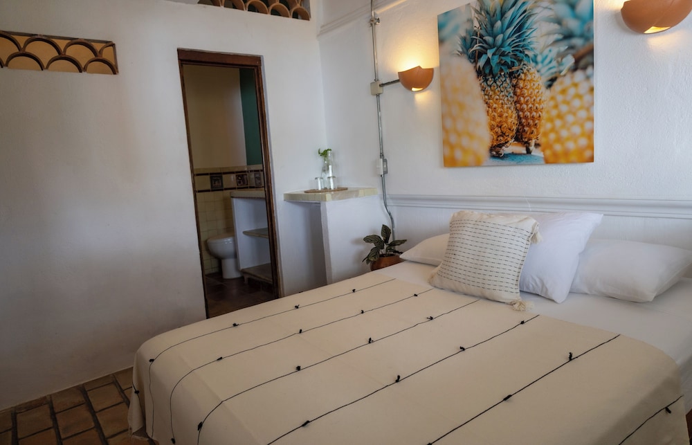 Sayulita Central Hotel