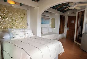 Sayulita Central Hotel