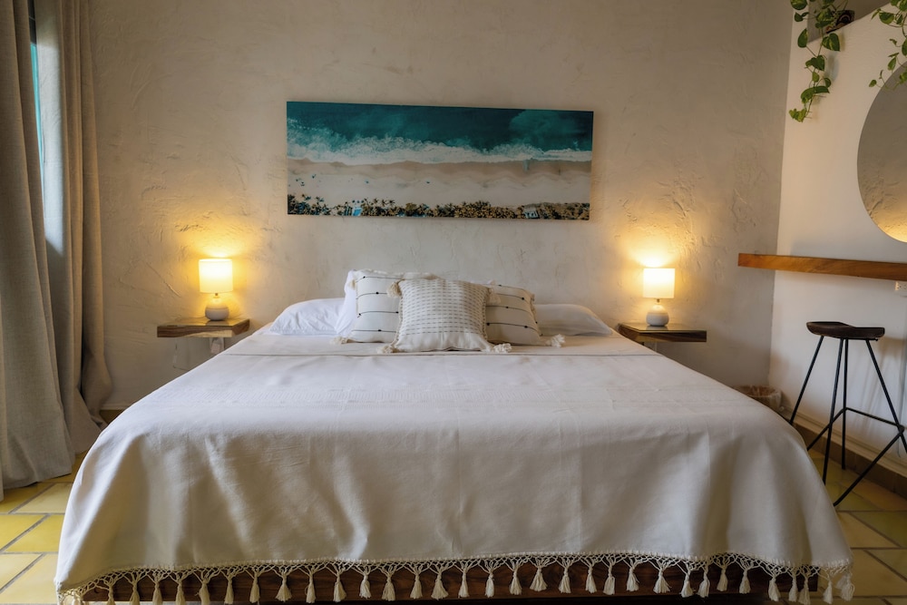 Sayulita Central Hotel