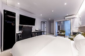 Rest Hotel