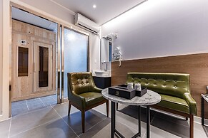 Rest Hotel