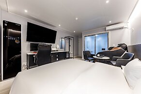 Rest Hotel