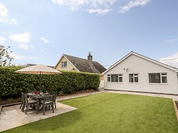 31 Beach Road