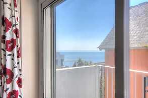 4 Bay View Court