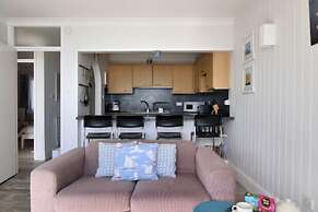 9 Bay View Court