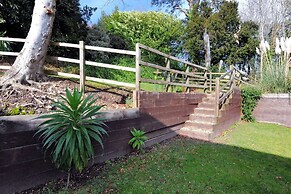 4 Coram Court