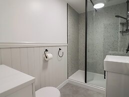1 Bay View Court