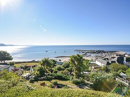 1 Bay View Court