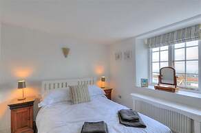 10 Cobb Terrace
