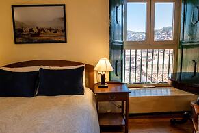Hostal Corihuasi