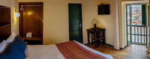 Hostal Corihuasi