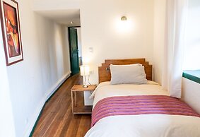 Hostal Corihuasi