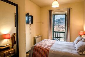 Hostal Corihuasi