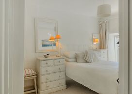Charm Cottage