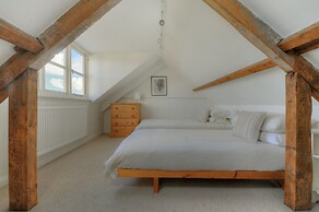 Charm Cottage