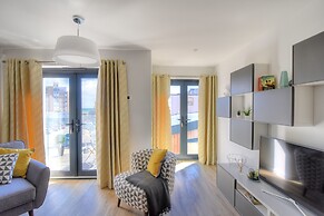 3 Grove Mews
