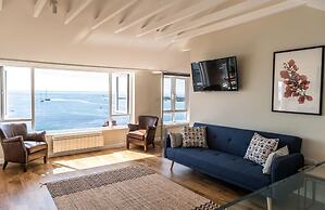 3 Beach Way House