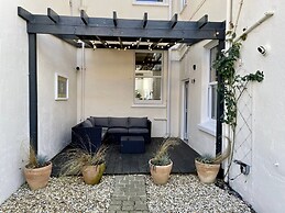 7 Seafield Road