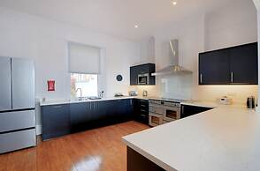 7 Seafield Road