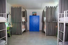 Nomada Beach Hostel - Adult Only