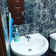 Stay.Plus Bamburi Mtambo Apartments