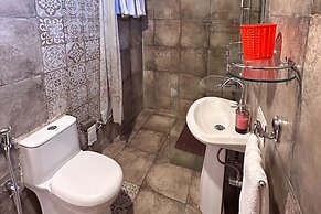 Veenu's Cottage