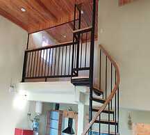 Veenu's Cottage